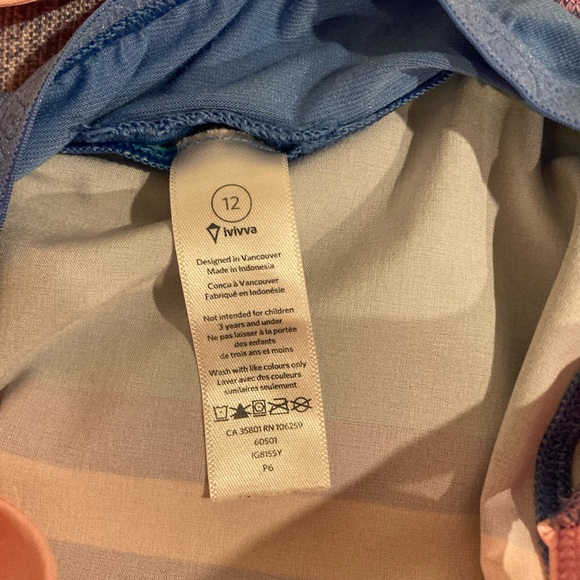 Ivivva romper
Size 12
Great worn condition - Picture 3 of 3